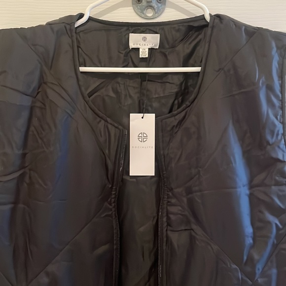Socialite Vest NWT - Picture 2 of 4